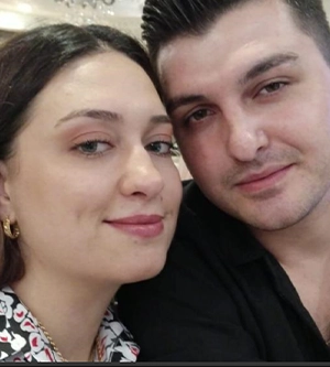 Ayse T